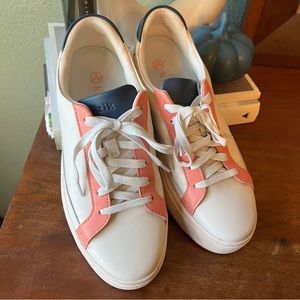Kizik Women’s Vegas Leather Sneakers in Coral/Cream  - 9